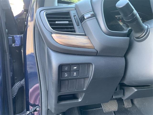 2017 Honda Cr-v Touring, available for sale in Stratford, Connecticut | Wiz Leasing Inc. Stratford, Connecticut 2017 Honda Cr-v Touring, available for sale in Stratford, Connecticut | Wiz Leasing Inc. Stratford, Connecticut
