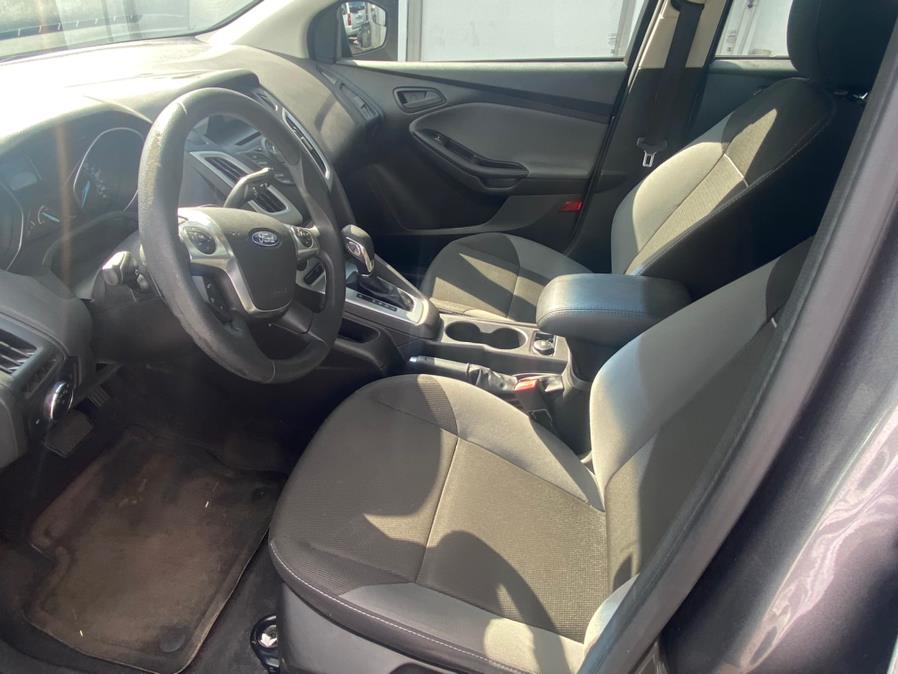 Used Ford Focus 4dr Sdn SE 2012 | CT Auto. Bridgeport, Connecticut Used Ford Focus 4dr Sdn SE 2012 | CT Auto. Bridgeport, Connecticut