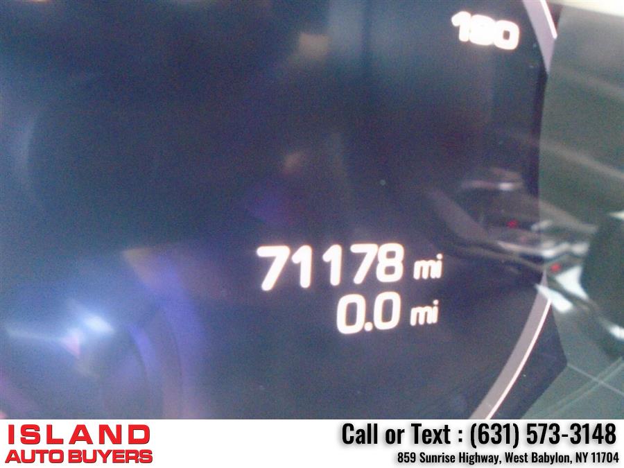 Used Porsche Panamera 4 AWD 4dr Sedan 2017 | Island Auto Buyers. West Babylon, New York Used Porsche Panamera 4 AWD 4dr Sedan 2017 | Island Auto Buyers. West Babylon, New York