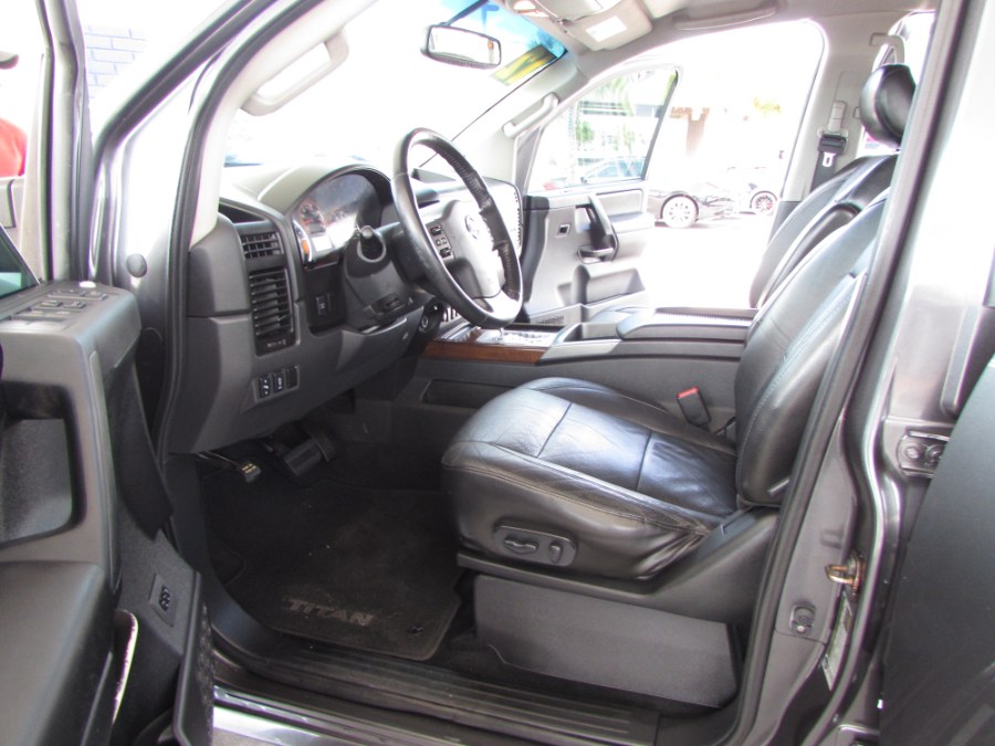 Used Nissan Titan 2WD Crew Cab SWB SL 2012 | VIP Auto Enterprise, Inc. Orlando, Florida Used Nissan Titan 2WD Crew Cab SWB SL 2012 | VIP Auto Enterprise, Inc. Orlando, Florida