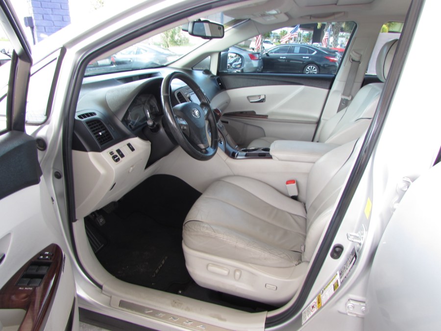 Used Toyota Venza 4dr Wgn I4 FWD (Natl) 2011 | VIP Auto Enterprise, Inc. Orlando, Florida Used Toyota Venza 4dr Wgn I4 FWD (Natl) 2011 | VIP Auto Enterprise, Inc. Orlando, Florida