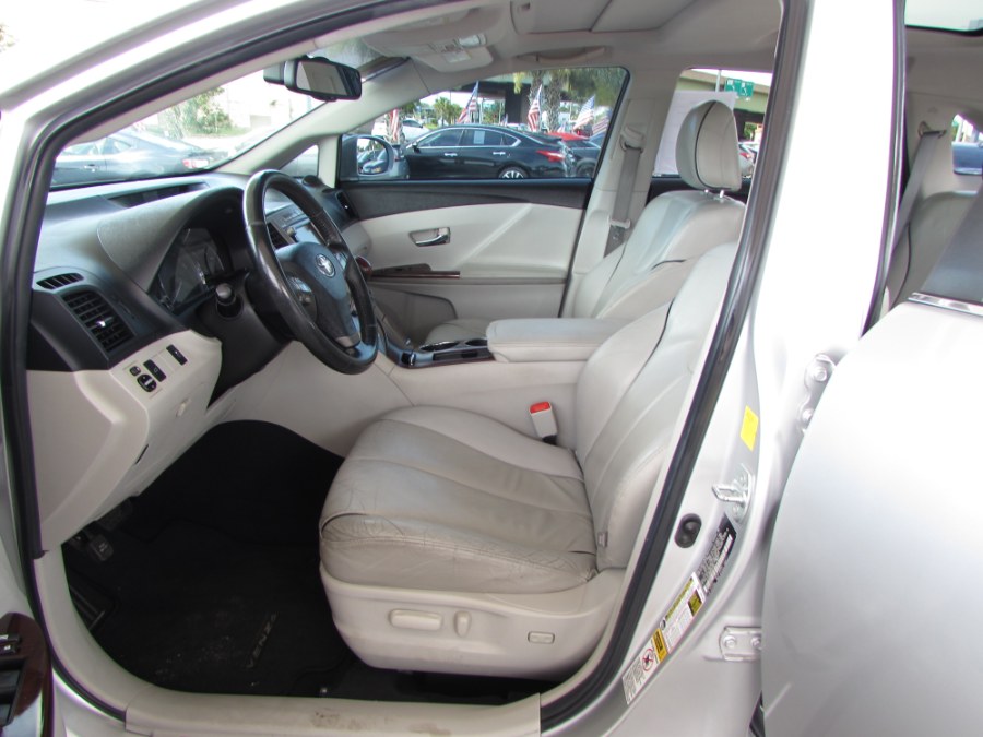 Used Toyota Venza 4dr Wgn I4 FWD (Natl) 2011 | VIP Auto Enterprise, Inc. Orlando, Florida Used Toyota Venza 4dr Wgn I4 FWD (Natl) 2011 | VIP Auto Enterprise, Inc. Orlando, Florida