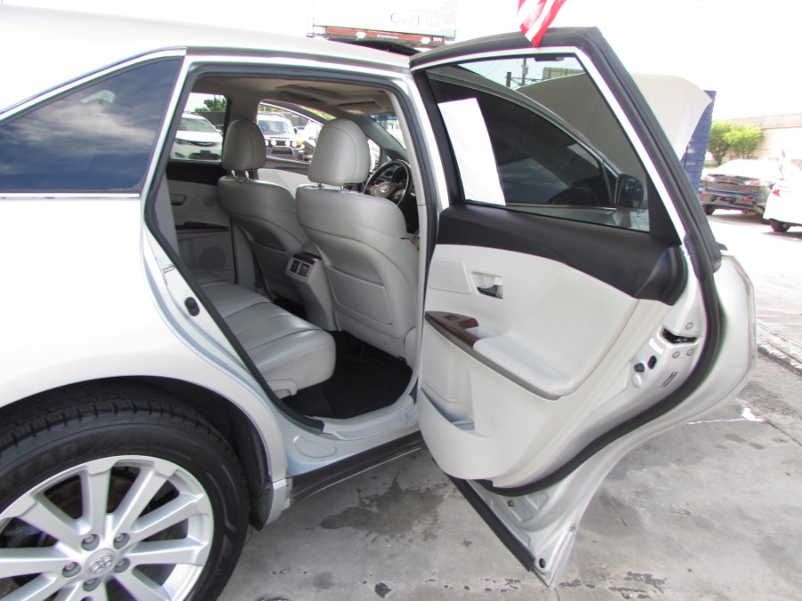Used Toyota Venza 4dr Wgn I4 FWD (Natl) 2011 | VIP Auto Enterprise, Inc. Orlando, Florida Used Toyota Venza 4dr Wgn I4 FWD (Natl) 2011 | VIP Auto Enterprise, Inc. Orlando, Florida