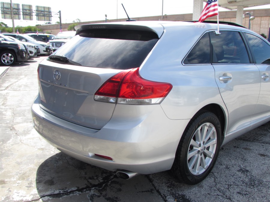 Used Toyota Venza 4dr Wgn I4 FWD (Natl) 2011 | VIP Auto Enterprise, Inc. Orlando, Florida Used Toyota Venza 4dr Wgn I4 FWD (Natl) 2011 | VIP Auto Enterprise, Inc. Orlando, Florida