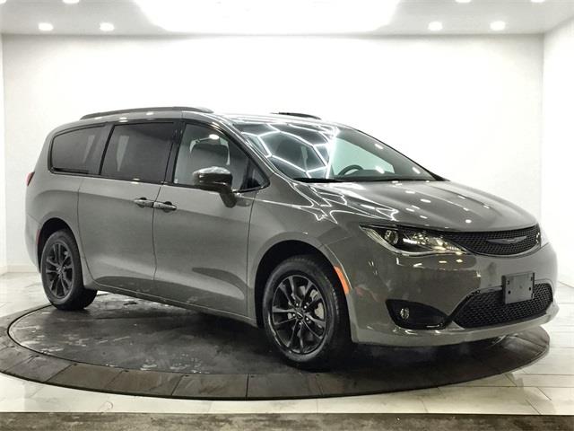 Used Chrysler Pacifica Launch Edition 2020 | Eastchester Motor Cars. Bronx, New York Used Chrysler Pacifica Launch Edition 2020 | Eastchester Motor Cars. Bronx, New York