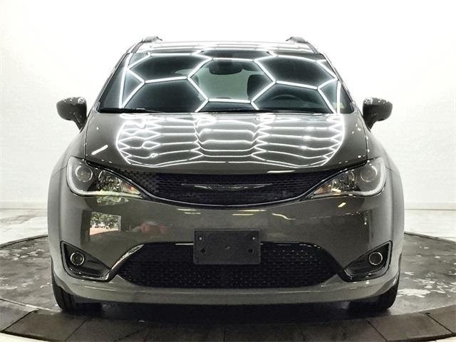 Used Chrysler Pacifica Launch Edition 2020 | Eastchester Motor Cars. Bronx, New York Used Chrysler Pacifica Launch Edition 2020 | Eastchester Motor Cars. Bronx, New York