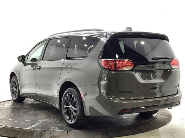 Used Chrysler Pacifica Launch Edition 2020 | Eastchester Motor Cars. Bronx, New York Used Chrysler Pacifica Launch Edition 2020 | Eastchester Motor Cars. Bronx, New York