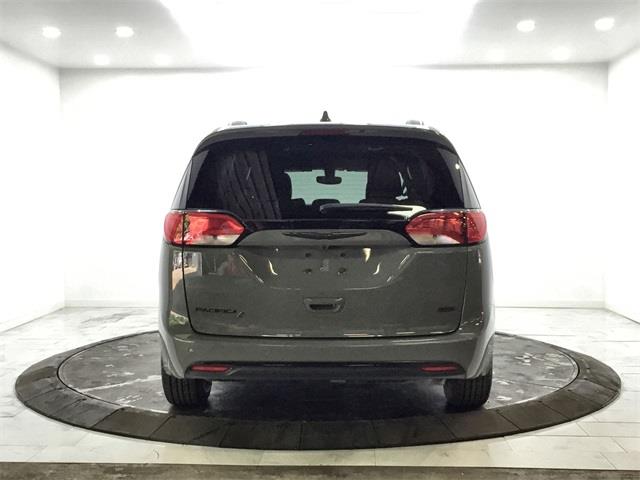 Used Chrysler Pacifica Launch Edition 2020 | Eastchester Motor Cars. Bronx, New York Used Chrysler Pacifica Launch Edition 2020 | Eastchester Motor Cars. Bronx, New York