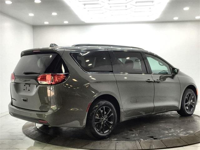 Used Chrysler Pacifica Launch Edition 2020 | Eastchester Motor Cars. Bronx, New York Used Chrysler Pacifica Launch Edition 2020 | Eastchester Motor Cars. Bronx, New York