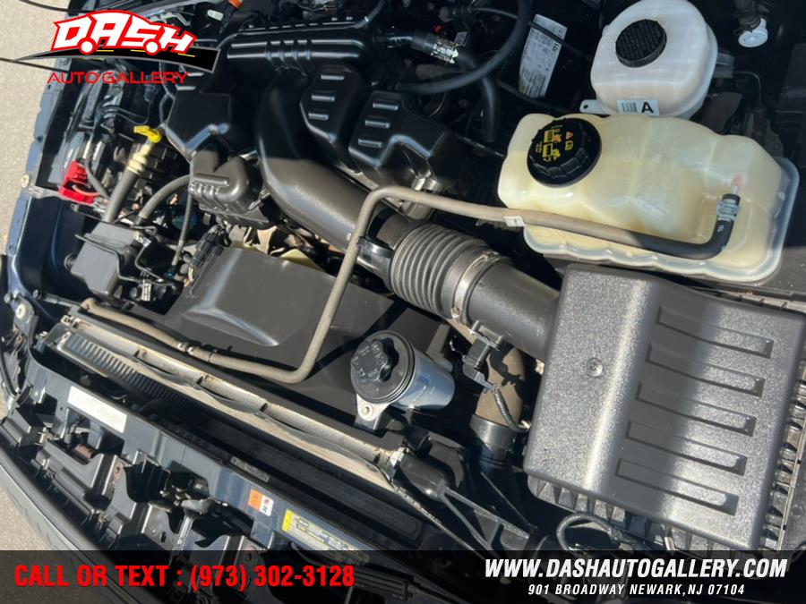 2015 Ford Super Duty F-250 SRW 4WD Crew Cab 156" XLT, available for sale in Newark, New Jersey | Dash Auto Gallery Inc.. Newark, New Jersey 2015 Ford Super Duty F-250 SRW 4WD Crew Cab 156" XLT, available for sale in Newark, New Jersey | Dash Auto Gallery Inc.. Newark, New Jersey