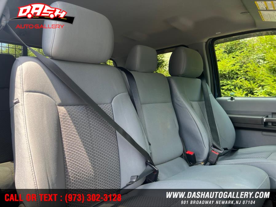 2015 Ford Super Duty F-250 SRW 4WD Crew Cab 156" XLT, available for sale in Newark, New Jersey | Dash Auto Gallery Inc.. Newark, New Jersey 2015 Ford Super Duty F-250 SRW 4WD Crew Cab 156" XLT, available for sale in Newark, New Jersey | Dash Auto Gallery Inc.. Newark, New Jersey