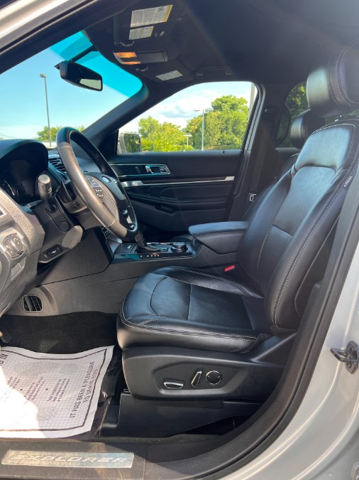 Used Ford Explorer 4WD 4dr Limited 2016 | A-Tech. Medford, Massachusetts Used Ford Explorer 4WD 4dr Limited 2016 | A-Tech. Medford, Massachusetts