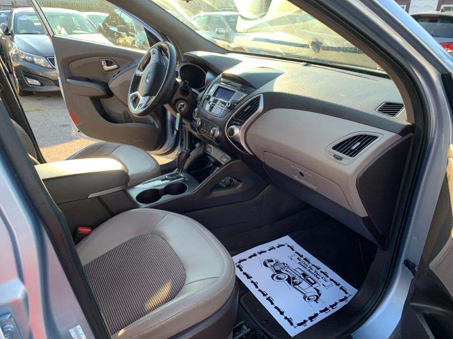 Used Hyundai Tucson AWD 4dr Auto GLS 2012 | Absolute Motors Inc. Springfield, Massachusetts Used Hyundai Tucson AWD 4dr Auto GLS 2012 | Absolute Motors Inc. Springfield, Massachusetts