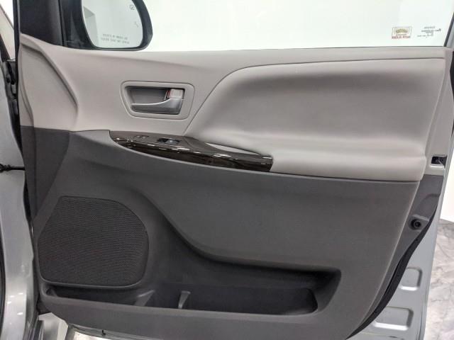 Used Toyota Sienna XLE w/ rearCam 2020 | Car Revolution. Maple Shade, New Jersey Used Toyota Sienna XLE w/ rearCam 2020 | Car Revolution. Maple Shade, New Jersey