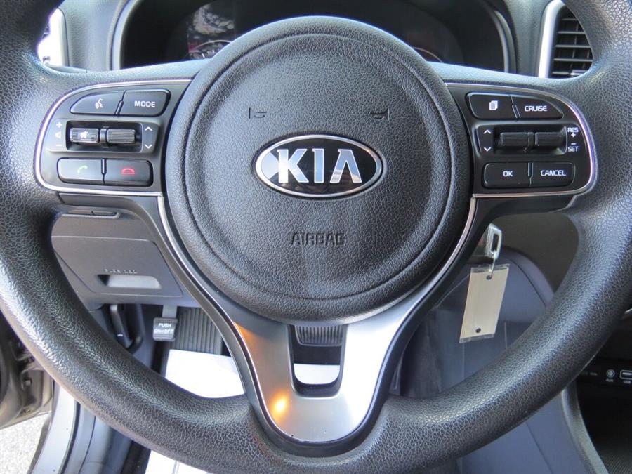 Used Kia Sportage LX AWD 4dr SUV 2017 | Lake City Exports Inc. Auburn, Maine Used Kia Sportage LX AWD 4dr SUV 2017 | Lake City Exports Inc. Auburn, Maine