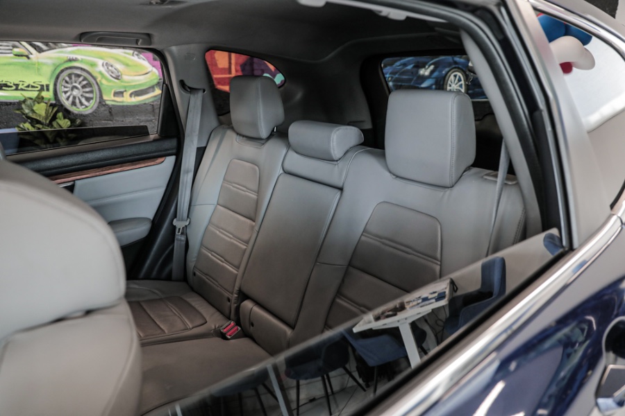Used Honda CR-V EX-L AWD w/Navi 2018 | 26 Motors Long Island. ELMONT, New York Used Honda CR-V EX-L AWD w/Navi 2018 | 26 Motors Long Island. ELMONT, New York