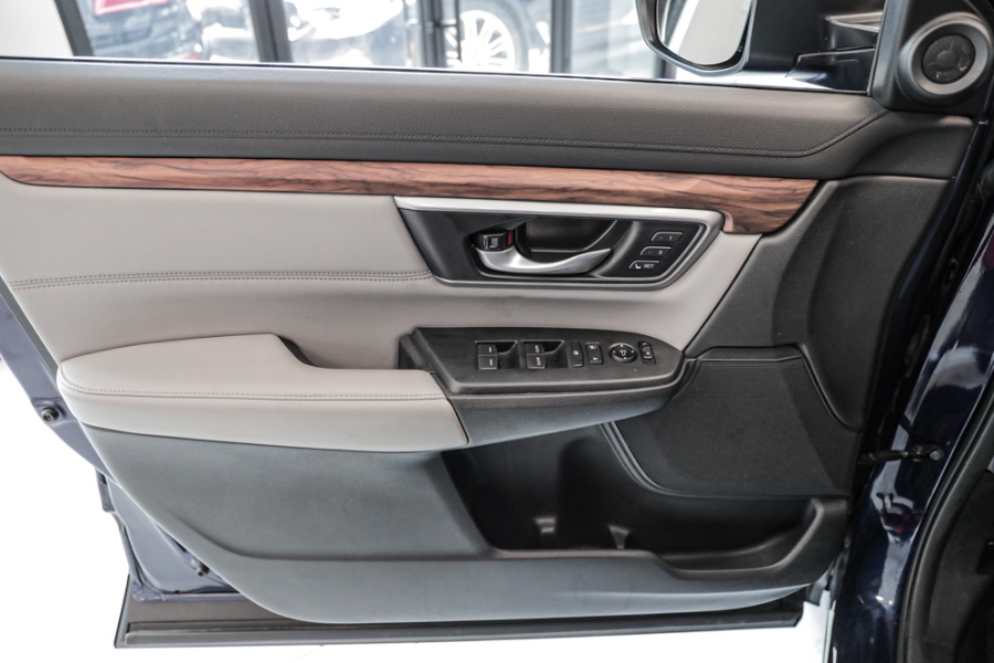 Used Honda CR-V EX-L AWD w/Navi 2018 | 26 Motors Long Island. ELMONT, New York Used Honda CR-V EX-L AWD w/Navi 2018 | 26 Motors Long Island. ELMONT, New York