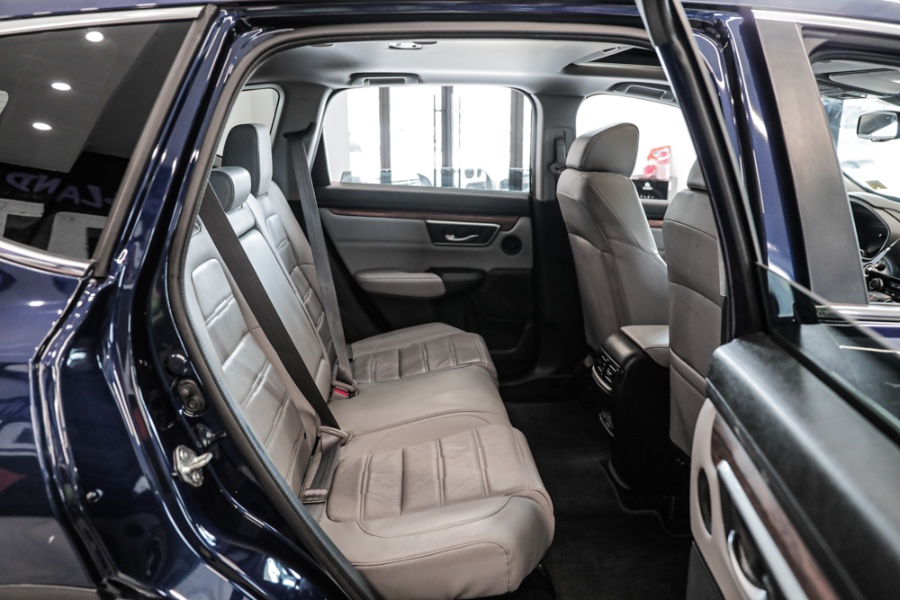 Used Honda CR-V EX-L AWD w/Navi 2018 | 26 Motors Long Island. ELMONT, New York Used Honda CR-V EX-L AWD w/Navi 2018 | 26 Motors Long Island. ELMONT, New York