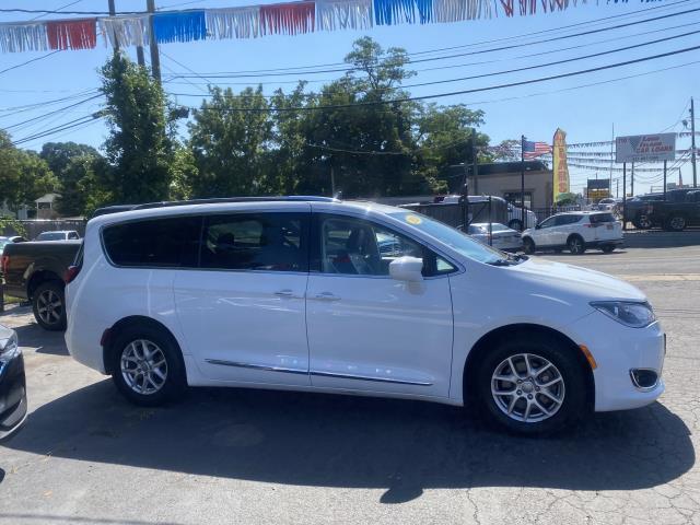 Used Chrysler Pacifica Touring L FWD 2020 | Long Island Car Loan. Babylon, New York Used Chrysler Pacifica Touring L FWD 2020 | Long Island Car Loan. Babylon, New York