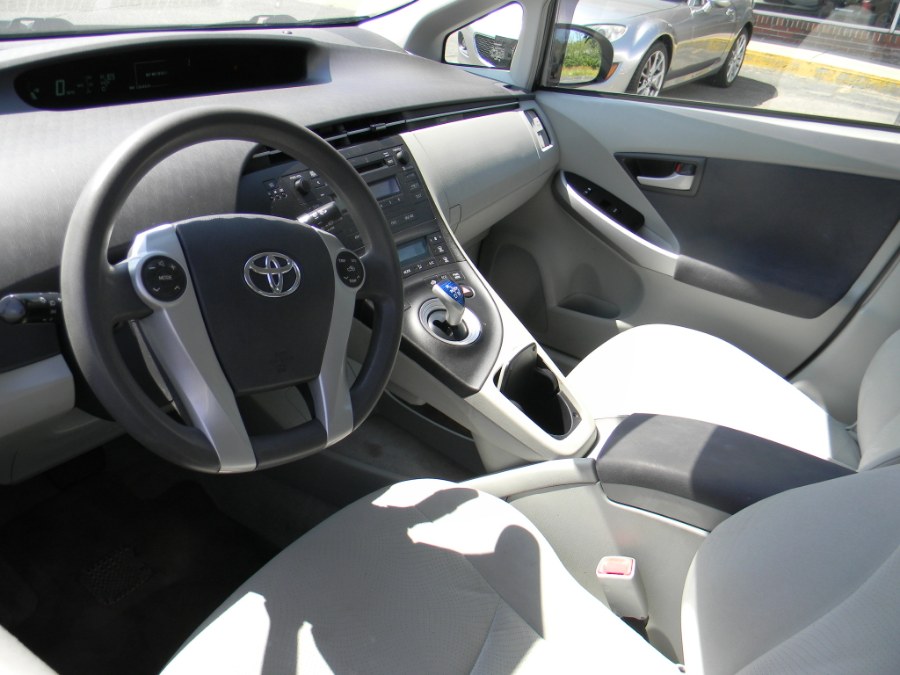2010 Toyota Prius 5dr HB II (Natl), available for sale in Southborough, Massachusetts | M&M Vehicles Inc dba Central Motors. Southborough, Massachusetts 2010 Toyota Prius 5dr HB II (Natl), available for sale in Southborough, Massachusetts | M&M Vehicles Inc dba Central Motors. Southborough, Massachusetts