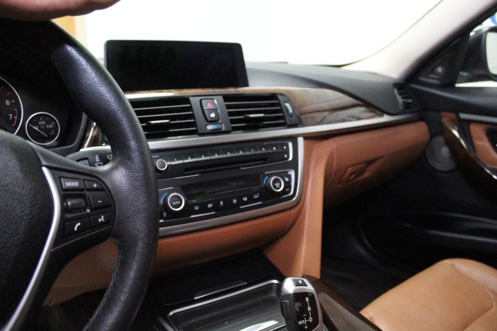 2013 BMW 3 Series 4dr Sdn 328i xDrive AWD, available for sale in Plainville, Connecticut | New England Auto Sales LLC. Plainville, Connecticut 2013 BMW 3 Series 4dr Sdn 328i xDrive AWD, available for sale in Plainville, Connecticut | New England Auto Sales LLC. Plainville, Connecticut