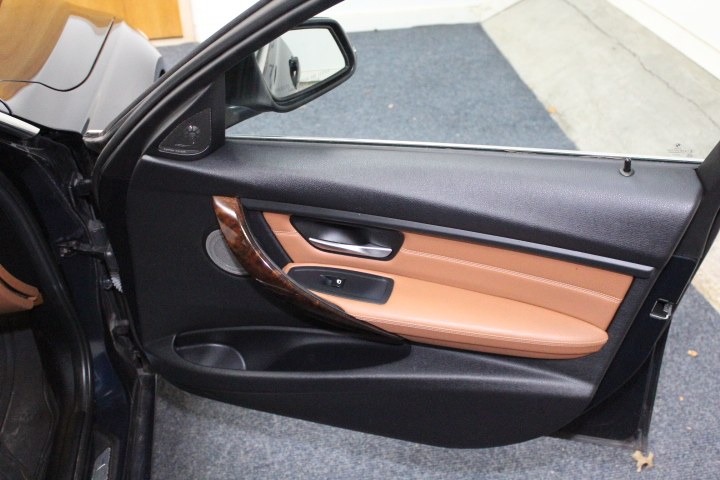 2013 BMW 3 Series 4dr Sdn 328i xDrive AWD, available for sale in Plainville, Connecticut | New England Auto Sales LLC. Plainville, Connecticut 2013 BMW 3 Series 4dr Sdn 328i xDrive AWD, available for sale in Plainville, Connecticut | New England Auto Sales LLC. Plainville, Connecticut