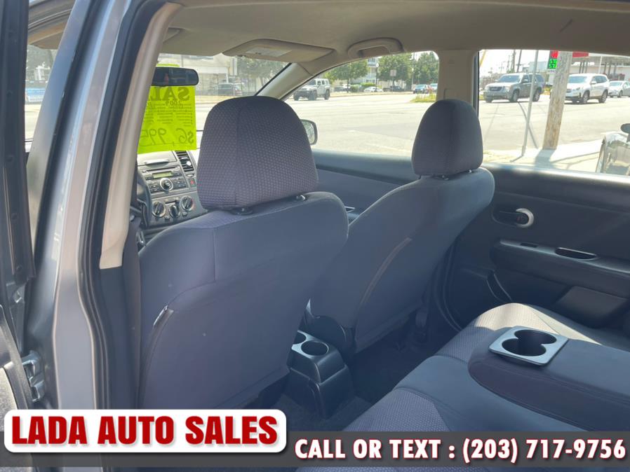Used Nissan Versa 5dr HB I4 Auto 1.8 S 2009 | Lada Auto Sales. Bridgeport, Connecticut Used Nissan Versa 5dr HB I4 Auto 1.8 S 2009 | Lada Auto Sales. Bridgeport, Connecticut