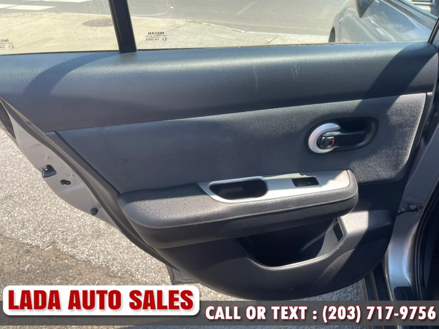 Used Nissan Versa 5dr HB I4 Auto 1.8 S 2009 | Lada Auto Sales. Bridgeport, Connecticut Used Nissan Versa 5dr HB I4 Auto 1.8 S 2009 | Lada Auto Sales. Bridgeport, Connecticut
