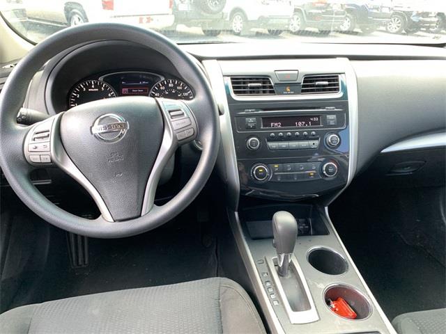 Used Nissan Altima 2.5 S 2015 | Wiz Leasing Inc. Stratford, Connecticut Used Nissan Altima 2.5 S 2015 | Wiz Leasing Inc. Stratford, Connecticut