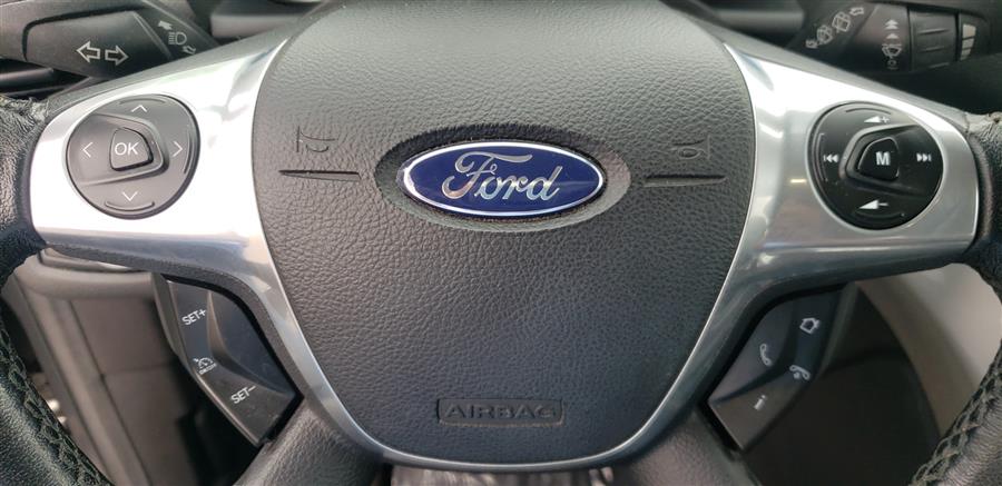 2013 Ford Escape SEL 4WD 4dr SEL, available for sale in Little Ferry, New Jersey | Victoria Preowned Autos Inc. Little Ferry, New Jersey 2013 Ford Escape SEL 4WD 4dr SEL, available for sale in Little Ferry, New Jersey | Victoria Preowned Autos Inc. Little Ferry, New Jersey