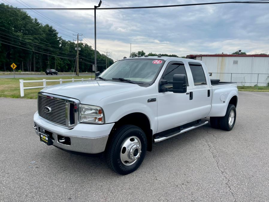 Used Ford Super Duty F-350 DRW Crew Cab 172" Lariat 4WD 2006 | Mike And Tony Auto Sales, Inc. South Windsor, Connecticut