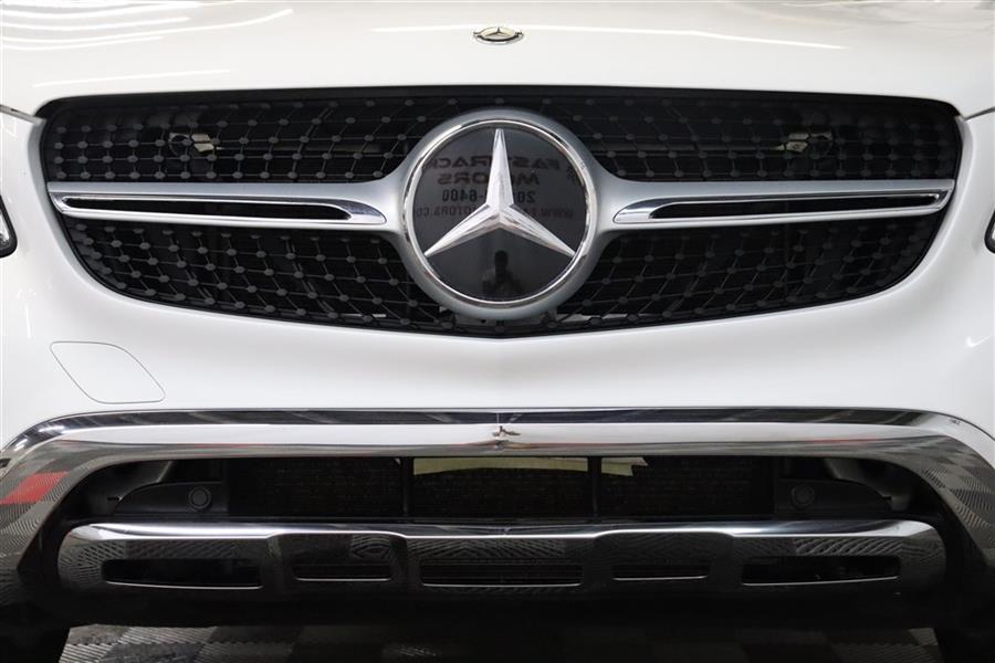 Used Mercedes-benz Glc Coupe 300 4MATIC 2017 | Fast Track Motors. Paterson, New Jersey Used Mercedes-benz Glc Coupe 300 4MATIC 2017 | Fast Track Motors. Paterson, New Jersey