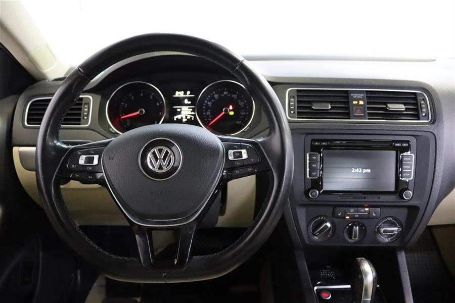 Used Volkswagen Jetta SE 2015 | Fast Track Motors. Paterson, New Jersey Used Volkswagen Jetta SE 2015 | Fast Track Motors. Paterson, New Jersey