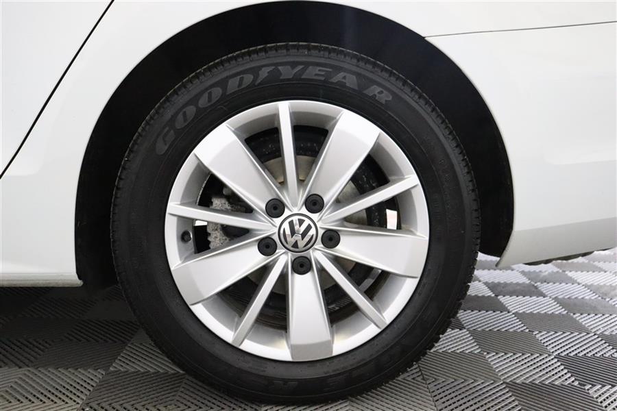 Used Volkswagen Jetta SE 2015 | Fast Track Motors. Paterson, New Jersey Used Volkswagen Jetta SE 2015 | Fast Track Motors. Paterson, New Jersey