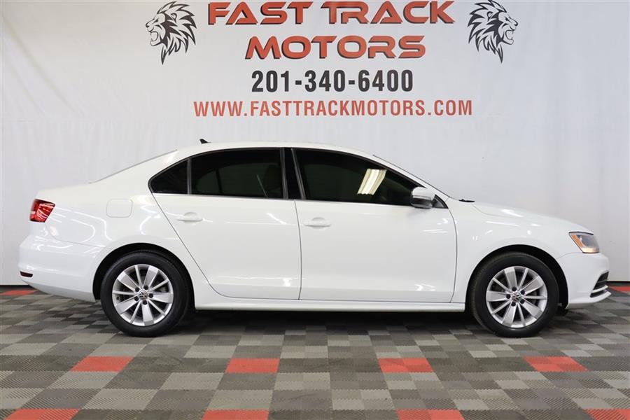 Used Volkswagen Jetta SE 2015 | Fast Track Motors. Paterson, New Jersey Used Volkswagen Jetta SE 2015 | Fast Track Motors. Paterson, New Jersey