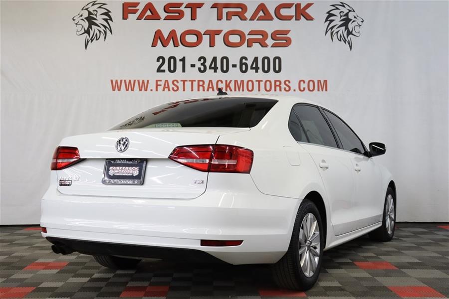 Used Volkswagen Jetta SE 2015 | Fast Track Motors. Paterson, New Jersey Used Volkswagen Jetta SE 2015 | Fast Track Motors. Paterson, New Jersey