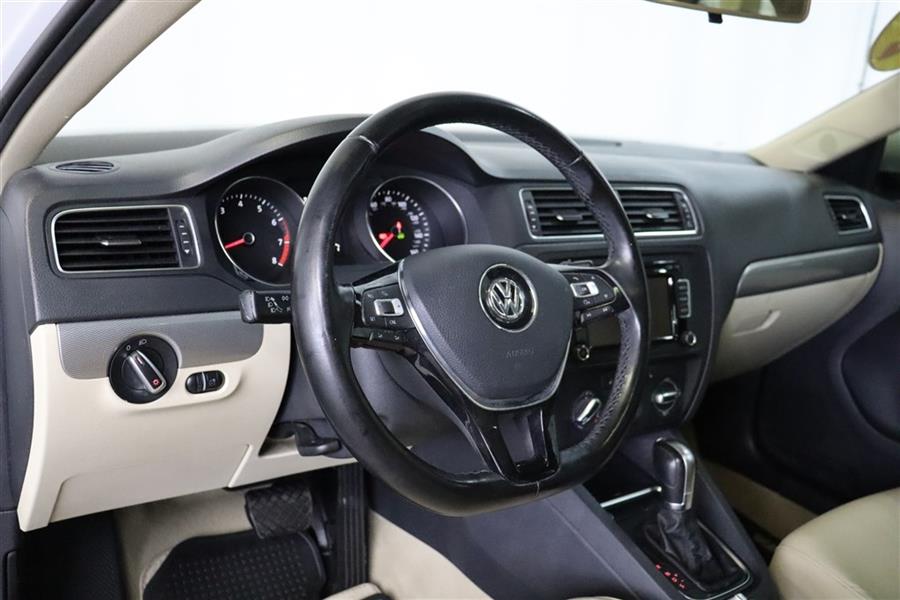 Used Volkswagen Jetta SE 2015 | Fast Track Motors. Paterson, New Jersey Used Volkswagen Jetta SE 2015 | Fast Track Motors. Paterson, New Jersey