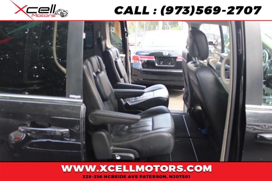 Used Chrysler Town & Country Touring-L 4dr Wgn Touring-L 2013 | Xcell Motors LLC. Paterson, New Jersey Used Chrysler Town & Country Touring-L 4dr Wgn Touring-L 2013 | Xcell Motors LLC. Paterson, New Jersey