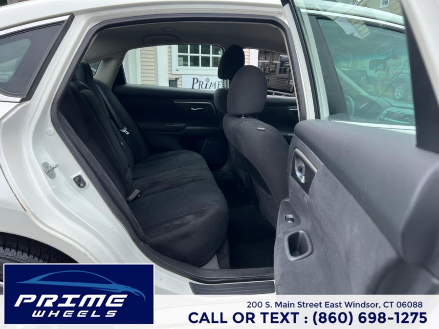 Used Nissan Altima 4dr Sdn I4 2.5 S 2015 | Prime Wheels. East Windsor, Connecticut Used Nissan Altima 4dr Sdn I4 2.5 S 2015 | Prime Wheels. East Windsor, Connecticut