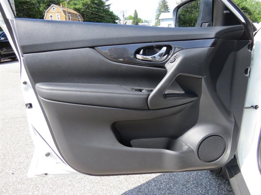 Used Nissan Rogue S AWD 4dr Crossover 2018 | Lake City Exports Inc. Auburn, Maine Used Nissan Rogue S AWD 4dr Crossover 2018 | Lake City Exports Inc. Auburn, Maine