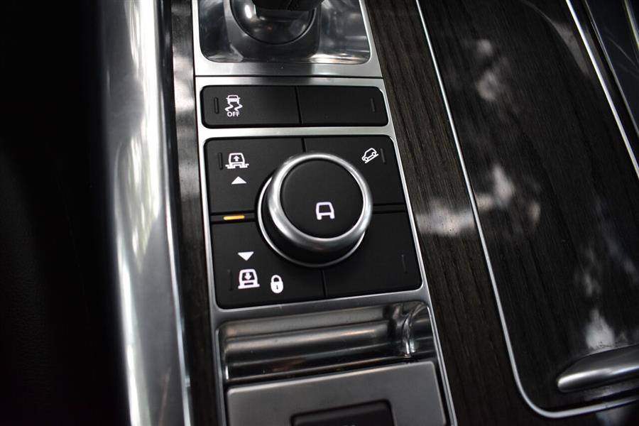 2018 Land Rover Range Rover Sport SE AWD 4dr SUV, available for sale in Great Neck, New York | Camy Cars. Great Neck, New York 2018 Land Rover Range Rover Sport SE AWD 4dr SUV, available for sale in Great Neck, New York | Camy Cars. Great Neck, New York