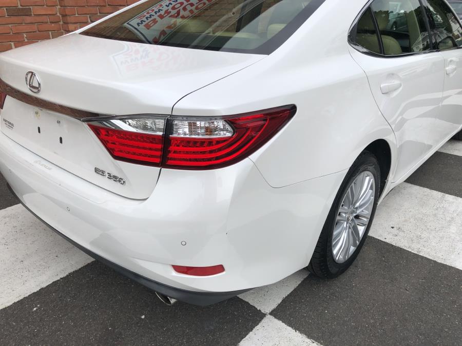 Used Lexus ES 350 4dr Sdn 2015 | National Auto Brokers, Inc.. Waterbury, Connecticut Used Lexus ES 350 4dr Sdn 2015 | National Auto Brokers, Inc.. Waterbury, Connecticut