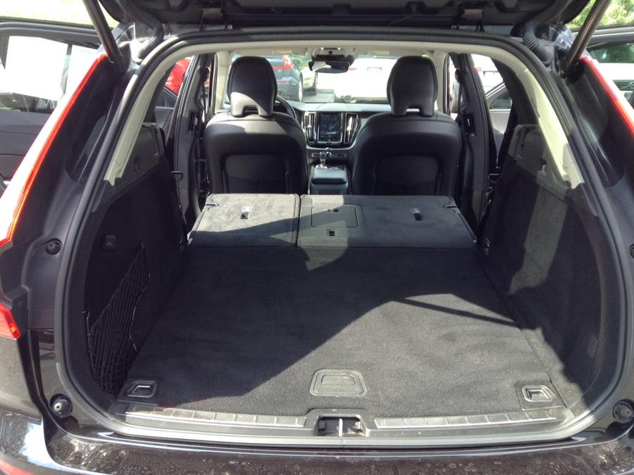 Used Volvo XC60 T5 AWD Momentum 2019 | Eurocars Plus. Groton, Connecticut Used Volvo XC60 T5 AWD Momentum 2019 | Eurocars Plus. Groton, Connecticut