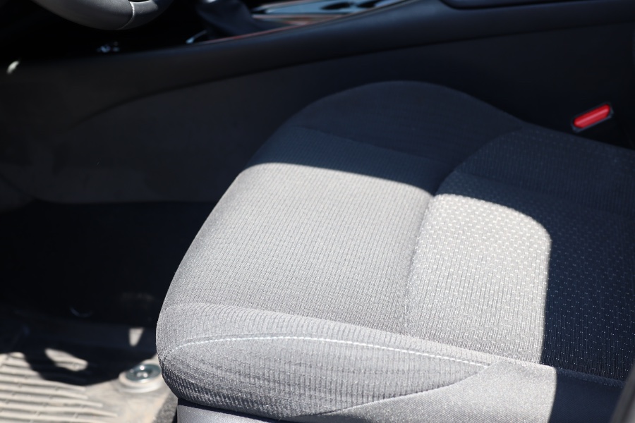 Used Toyota C-HR LE FWD (Natl) 2019 | Hillside Auto Mall Inc.. Jamaica, New York Used Toyota C-HR LE FWD (Natl) 2019 | Hillside Auto Mall Inc.. Jamaica, New York