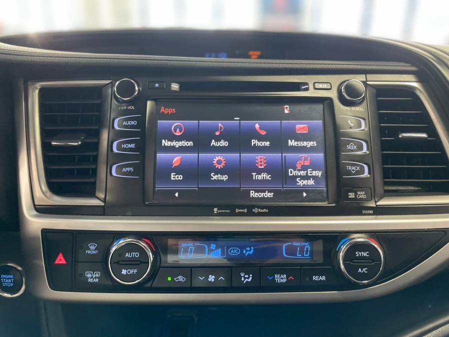 2019 Toyota Highlander SE SE V6 AWD (Natl), available for sale in Hollis, New York | Jamaica 26 Motors. Hollis, New York 2019 Toyota Highlander SE SE V6 AWD (Natl), available for sale in Hollis, New York | Jamaica 26 Motors. Hollis, New York