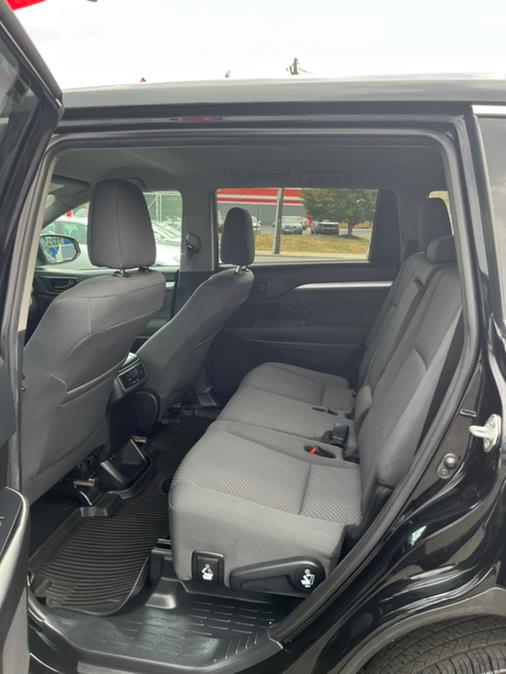 Used Toyota Highlander LE Plus V6 AWD (Natl) 2019 | NJ Used Cars Center. Irvington, New Jersey Used Toyota Highlander LE Plus V6 AWD (Natl) 2019 | NJ Used Cars Center. Irvington, New Jersey