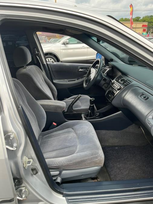 Used Honda Accord Sdn 4dr Sdn LX Manual ULEV 2000 | NJ Used Cars Center. Irvington, New Jersey Used Honda Accord Sdn 4dr Sdn LX Manual ULEV 2000 | NJ Used Cars Center. Irvington, New Jersey