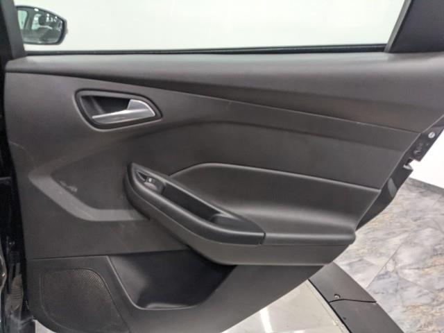 Used Ford Focus SE w/ rearCam 2017 | Car Revolution. Maple Shade, New Jersey Used Ford Focus SE w/ rearCam 2017 | Car Revolution. Maple Shade, New Jersey