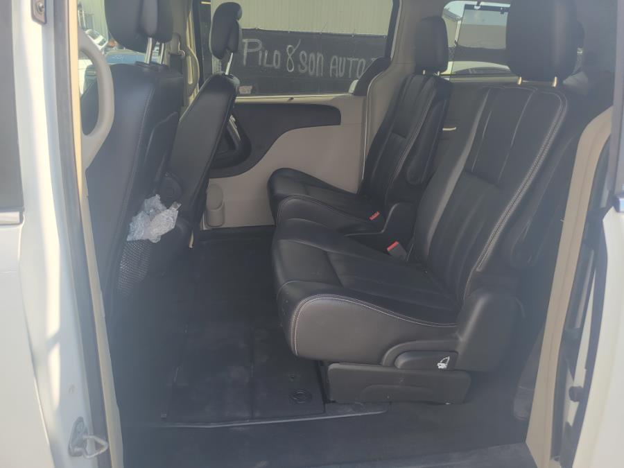 Used Chrysler Town & Country 4dr Wgn Touring 2014 | Ideal Auto Sales & Repairs. Orlando, Florida Used Chrysler Town & Country 4dr Wgn Touring 2014 | Ideal Auto Sales & Repairs. Orlando, Florida