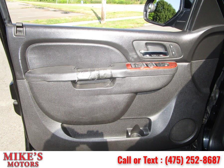 Used Chevrolet Suburban 4WD 4dr 1500 LT 2013 | Mike's Motors LLC. Stratford, Connecticut Used Chevrolet Suburban 4WD 4dr 1500 LT 2013 | Mike's Motors LLC. Stratford, Connecticut